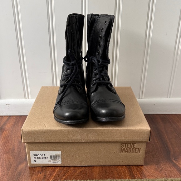 Steve Madden Shoes - Steve Madden Black Troopa Combat Boots Size 9